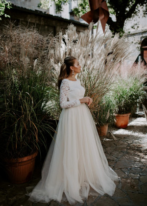 Boat Neck Lace Tulle Keyhole Back Unique Wedding Dress